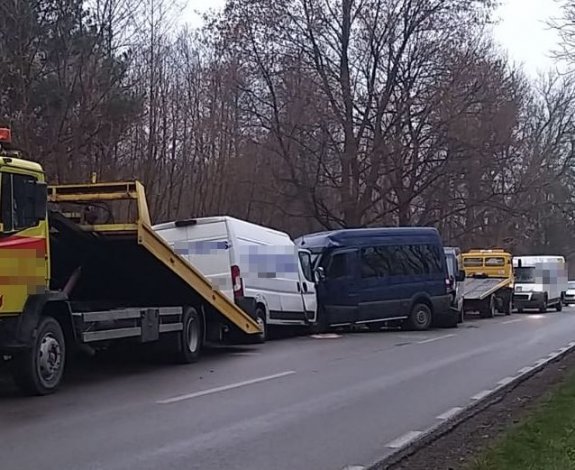 У Польщі зіткнулися три буси з українцями