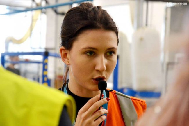 Луцьким школярам показали, як працює великий місцевий завод. ФОТО