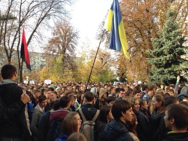 Студенти виступають  проти можливих змін в освіті. ФОТО