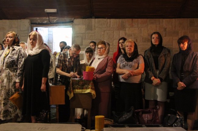 У храмі в Луцькому замку відновлять регулярні служби