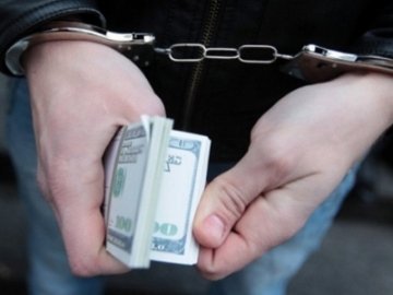 П’яний лучанин  хотів  «відмазатись» від патрульних за 100 євро