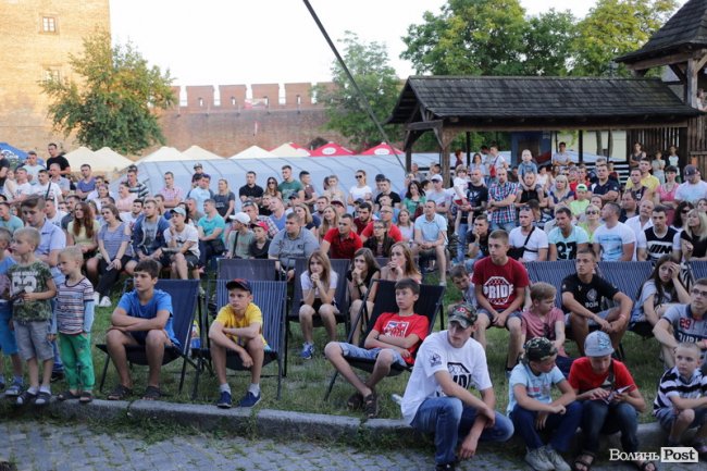 Турнір зі змішаних єдиноборств у Луцькому замку: як це було