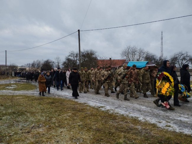 На Волині попрощалися з 45-річним Героєм Сергієм Вейною. ФОТО