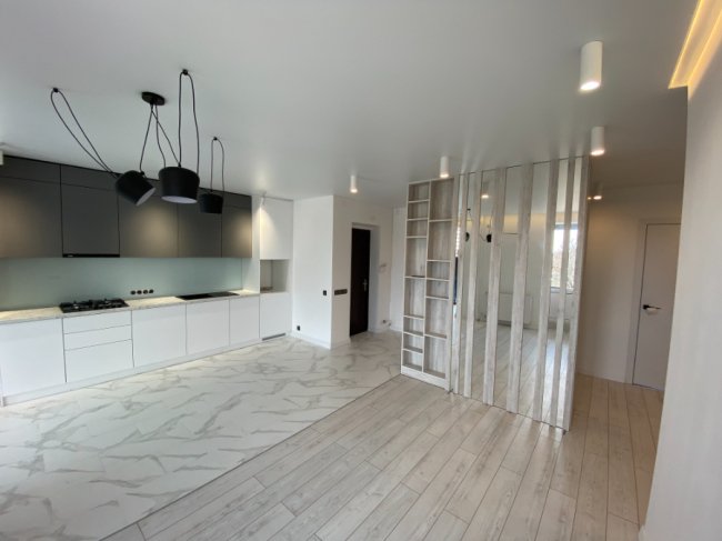 Меблі щасливих людей: волинська компанія BROSKO успішно реалізує унікальні проєкти*