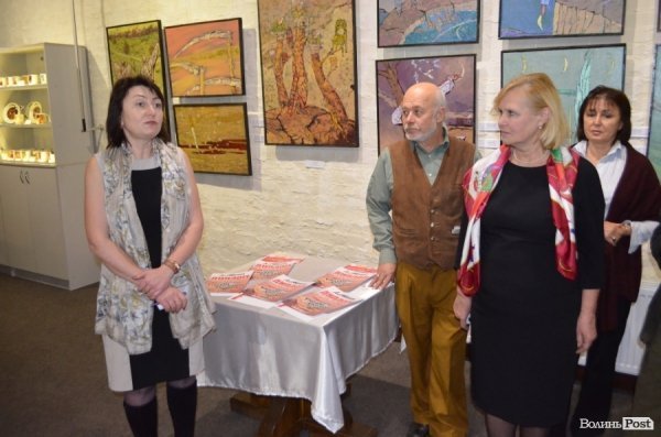 У Луцьку - виставка карикатур на сучасні події в Україні. ФОТО