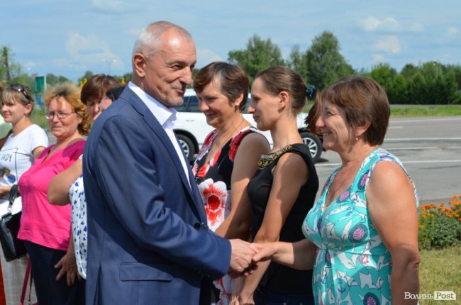 Зручно та сучасно: у селищі на Волині відкрили пункт видачі дозволів на міжнародні перевезення. ФОТО