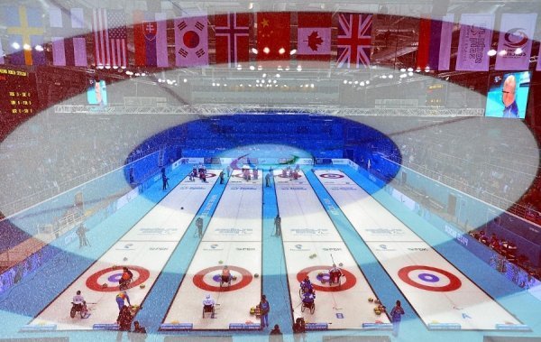 Під час матчу з керлінгу на візках