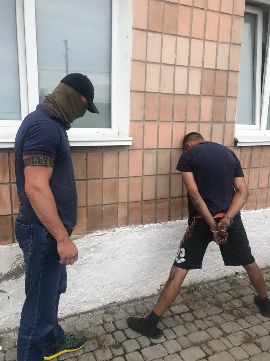 Ведмедик з «сюрпризом»: на Волині викрили канал постачання наркотиків в колонію. ФОТО