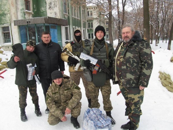 Волинські священики відвезли бійцям допомогу на 20 тисяч. ФОТО