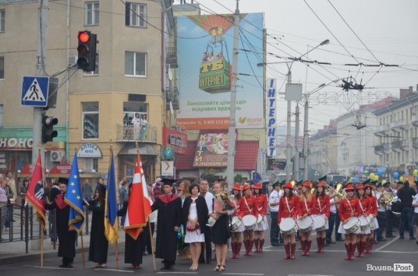Фотопогляд: посвята в студенти першокурсників СНУ