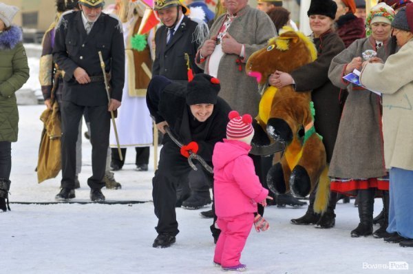 Різдвяне дійство в центрі Луцька: діти