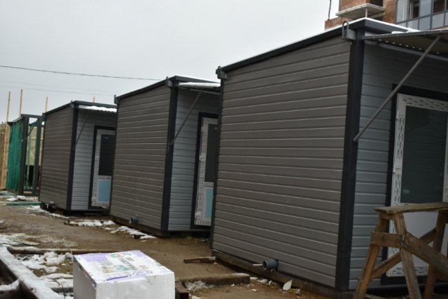 Неподалік Луцька будують тимчасові будинки для переселенців. ВІДЕО, ФОТО