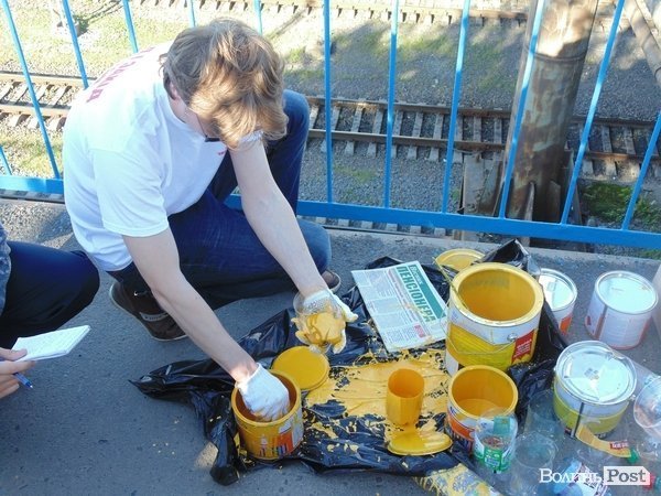 Луцький міст став синьо-жовтим. ФОТО