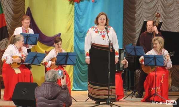 У Нововолинську відзначили День Соборності України. ФОТО