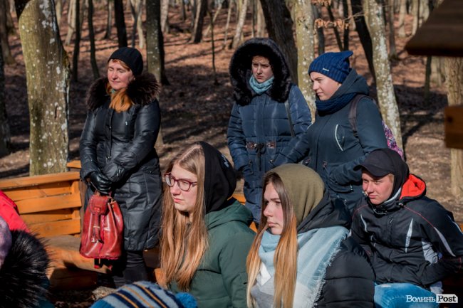 Учні першого на Волині міського шкільного лісництва побували у «волинській Швейцарії». ФОТО