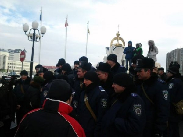 Пікет під ОДА: «Башкаленко, вали звідси!». ФОТО