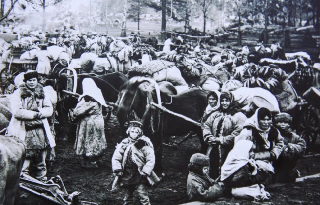 Волинське село на столітніх світлинах. РЕТРОФОТО