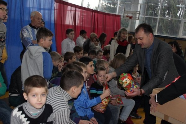 Святий Миколай і гімнастика: спортивне свято в Луцьку