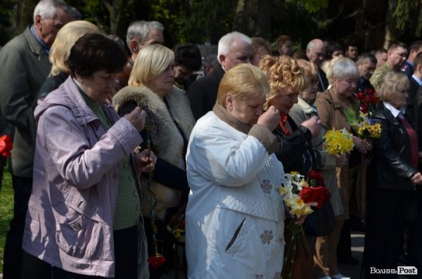 У Луцьку вшанували пам’ять загиблих ліквідаторів Чорнобильської аварії. ФОТО