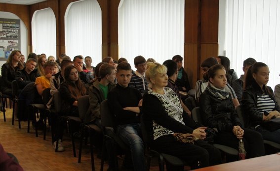 Луцька міліція запросила в гості школярів. ФОТО