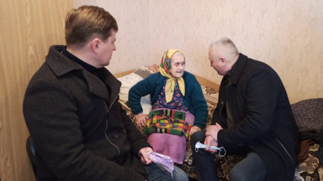 У неї завжди лежить жовто-блакитний прапор: як живе остання зв’язкова УПА з Волині. ФОТО