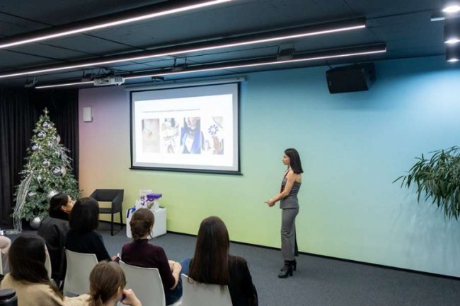 Бренд з прадавніми символами і сенсом: як волинянка створює аксесуари з українською душею