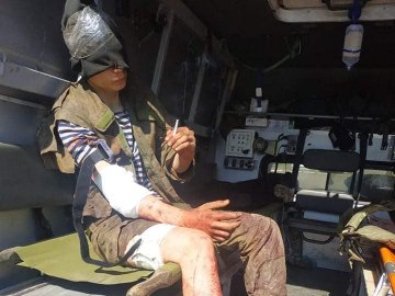 Захисники України захопили у полон 18-річного російського окупанта. ФОТО