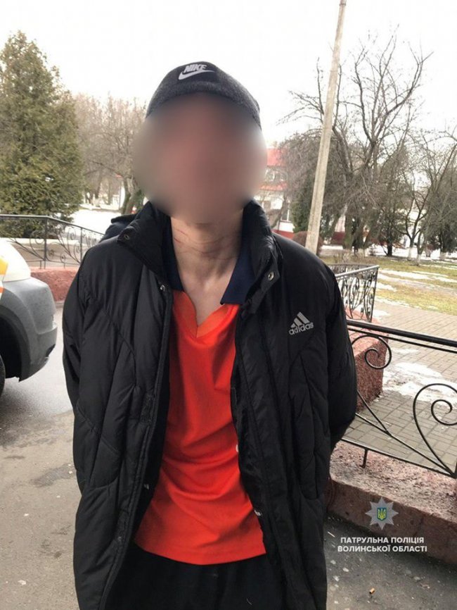 «Від безвихідної ситуації»: у Луцьку молодий чоловік намагався вкоротити собі віку. ФОТО