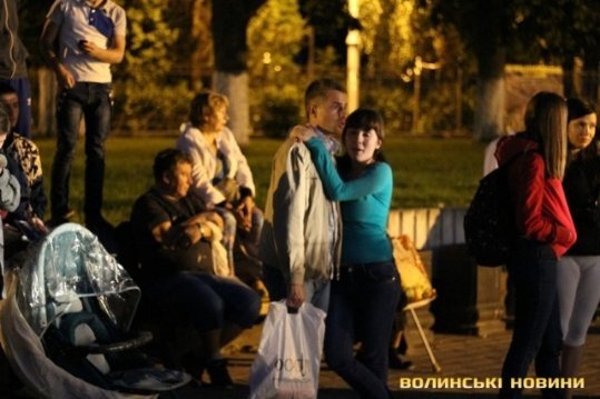 У Луцьку майстри вогню та тіней збирали гроші для військових. ФОТО. ВІДЕО