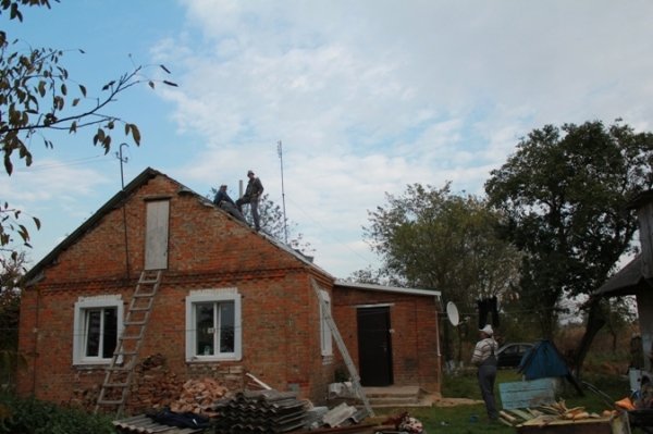 Нове життя сиріт - в оновленому будинку. ФОТО*
