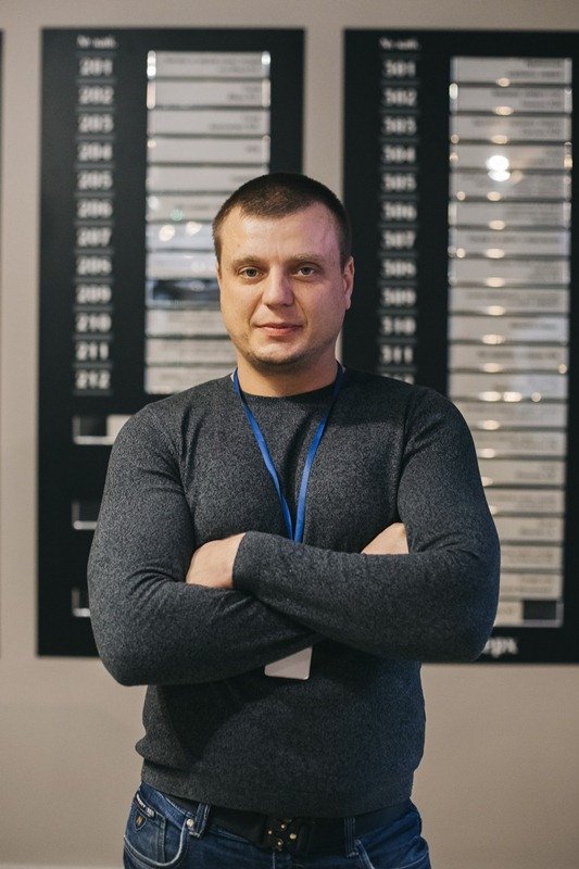 Хтось любить гітару, хтось – лижі, а ще хтось – спортзал: у Луцькому міськрайоному суді розповіли про найкращих працівників. ФОТО