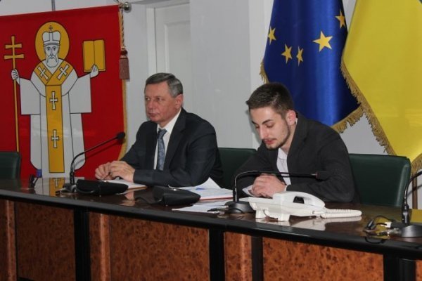 Як молодіжна рада Луцька «засідала» в кріслі мера. ФОТО