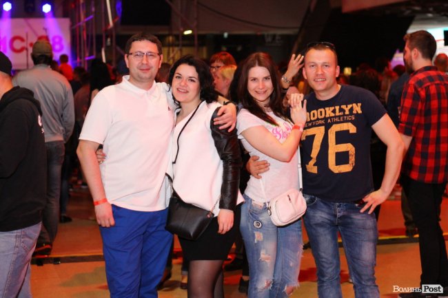 Як це було: фото грандіозного концерту «Ляпис 98» у «ПортCity»