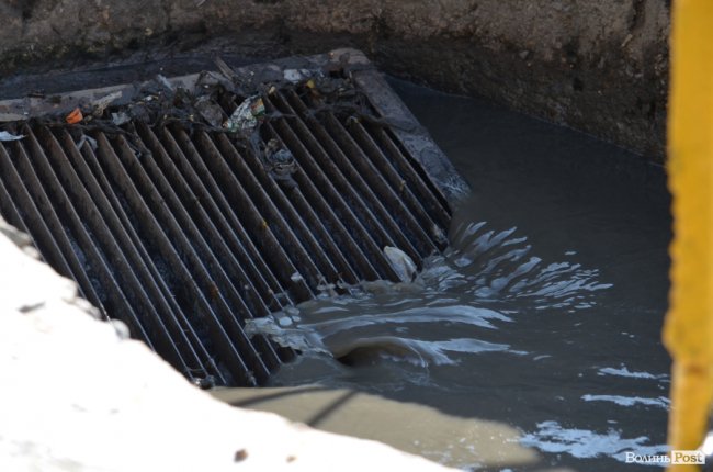 Екскурсія володіннями «Луцькводоканалу»: переконують, що сморід – не їхня вина