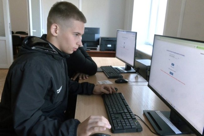 Як на Волині триває подача заяв до університетів через електронні кабінети. ВІДЕО