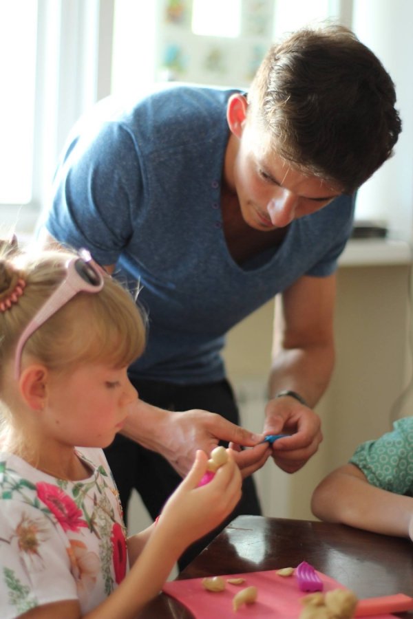 У Луцьку діти ліпили анімаційних персонажів з пластиліну. ФОТО