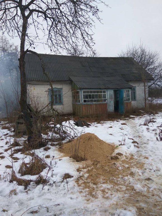 В селі на Волині ті, хто «не схотів йти в «нову церкву», моляться в старій хатинці. ФОТО