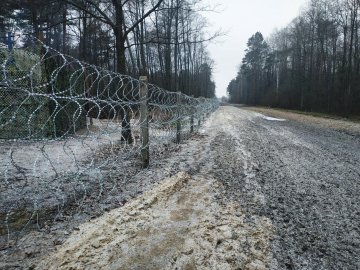Район Волині, що межує з Білоруссю, відділився від неї колючим дротом
