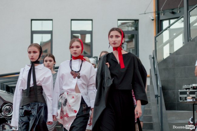 Гурт «СКАЙ», байкери та неймовірні колекції одягу: чим вражав другий день  «Lutsk Fashion Weekend»