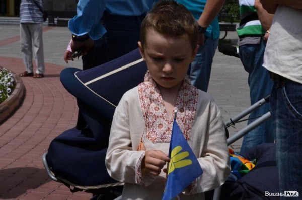 Луцьк вийшов на віче - захищати мову. ФОТО