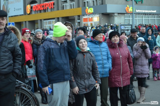 Повстанські пісні, зізнання в любові і до чого тут ва(Зе)лін: як на Волинь Порошенко приїздив. ФОТОРЕПОРТАЖ