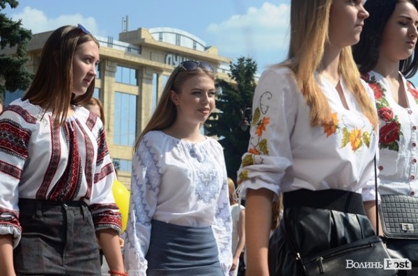 Нові студенти політеху пройшлися червоною доріжкою. ФОТОРЕПОРТАЖ