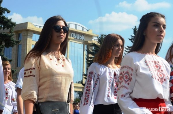 Нові студенти політеху пройшлися червоною доріжкою. ФОТОРЕПОРТАЖ