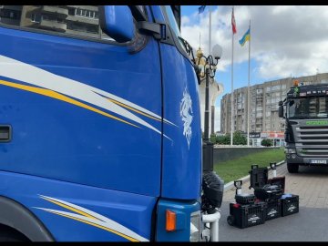 З Волині передали військовим дві вантажівки. ВІДЕО