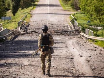 Всі мости, що ведуть до Сєвєродонецька, зруйновані, – Гайдай 