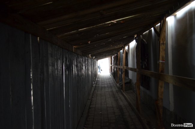 Нетуристичний Луцьк, або Що ховають під стінами замку Любарта. ФОТО