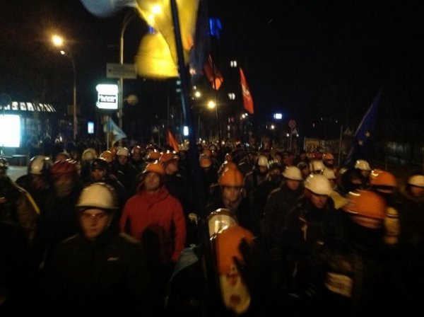 Євромайданівці провідали «Беркут». ФОТО