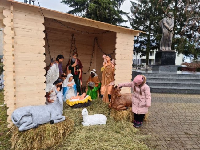 У Підгайцівській громаді «запалили» головну ялинку. ФОТО. ВІДЕО