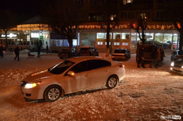 У Луцьку відбувся автопробіг. ФОТО