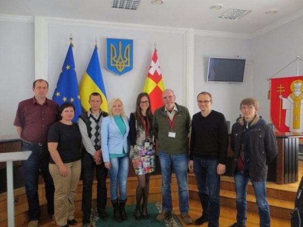 Луцьких безпритульних собак рахуватимуть англійці. ФОТО